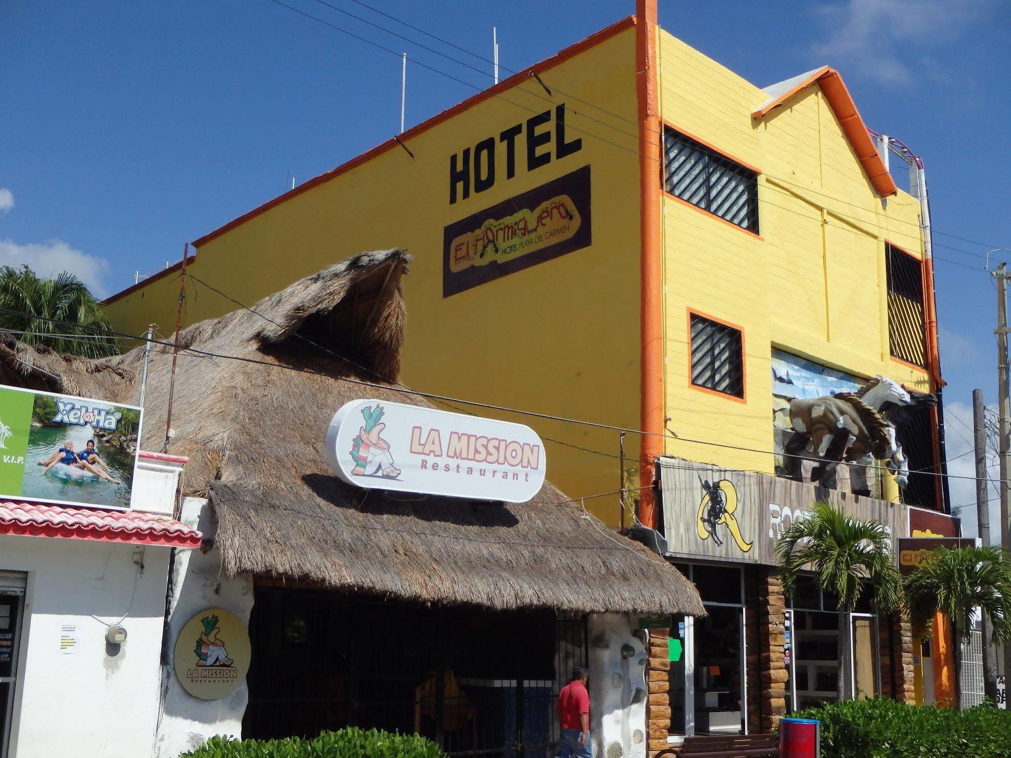 Hotel El Hormiguero Playa del Carmen Eksteriør billede