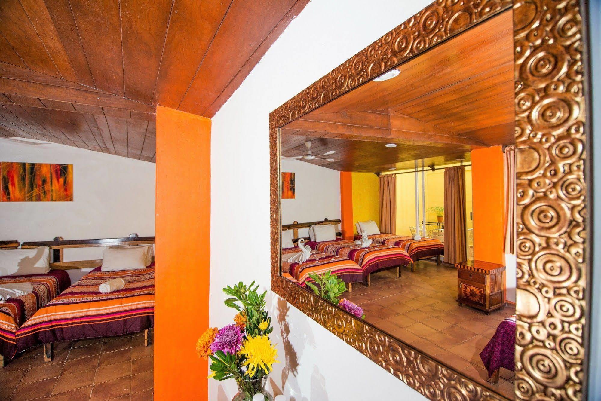 Hotel El Hormiguero Playa del Carmen Eksteriør billede