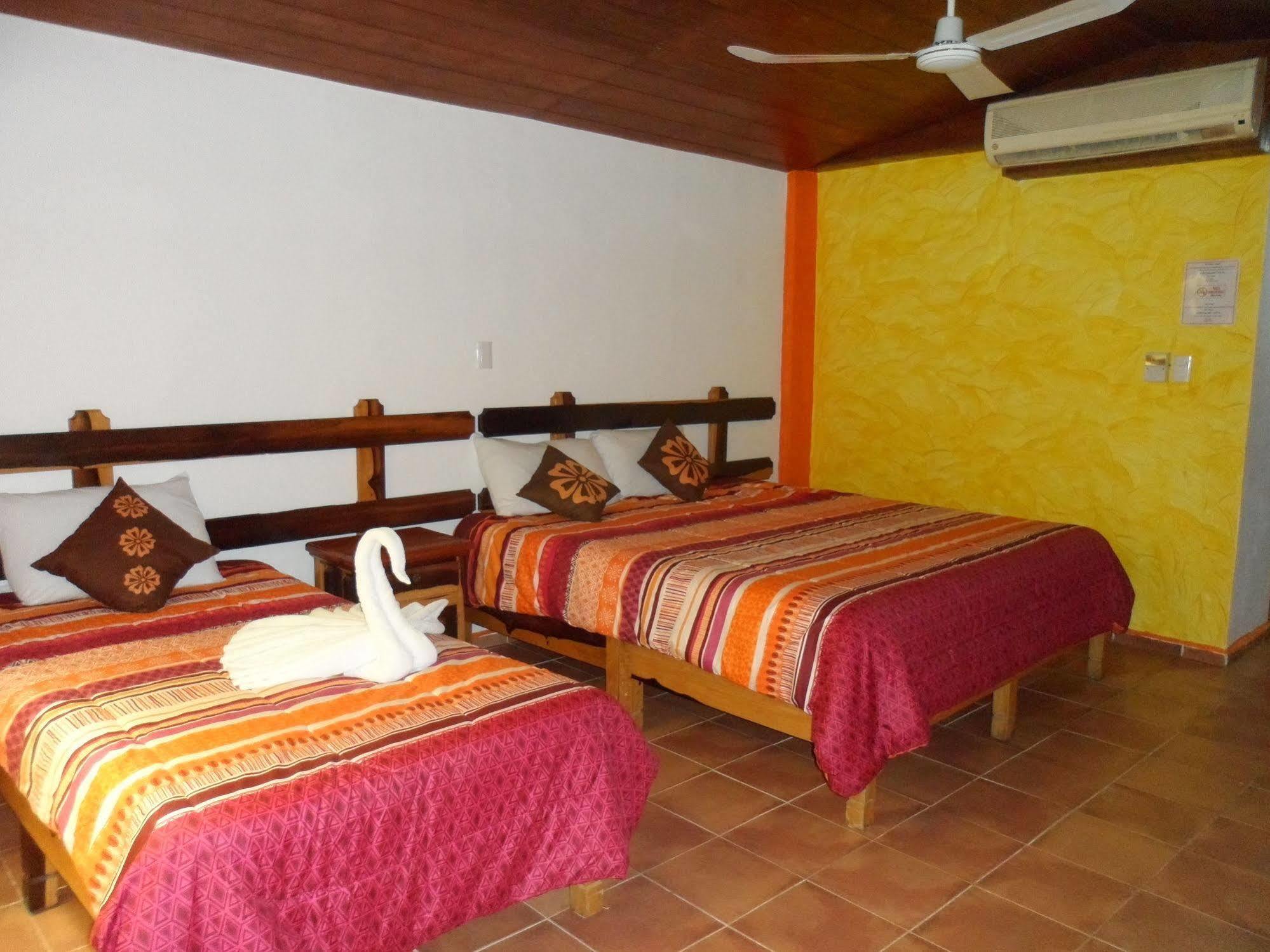 Hotel El Hormiguero Playa del Carmen Eksteriør billede